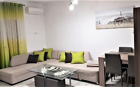 Apartment Perea Lala